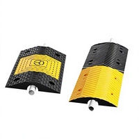 Protecteur de câble en caoutchouc robuste 50*300*70mm pour rampes en béton, poids 14kg, ralentisseur de vitesse portable fixe 1-5mph