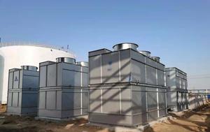 Condenseur évaporatif refroidi en contre-courant, système industriel, structure compacte, construction métalique air-eau avec composant de pompe Pu - Product Image 2