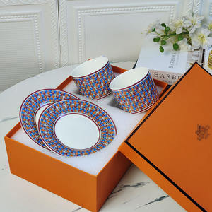 Vente en gros de tasses à thé de luxe modernes, tasses à café en céramique avec soucoupe et boîte cadeau - Product Image 1