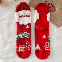 Herbst und Winter niedlichen Cartoon Design Weihnachts socken für Männer und Frauen Neujahrs geschenks trümpfe Werbe party zubehör