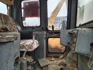 รถดันดิน CAT D6D มือสอง ราคาพิเศษ พร้อมมอเตอร์ทรงพลัง คล้ายกับรถดันดิน Caterpillar D6G มือสอง มีจำหน่าย - Product Image 6