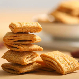 Snacks de grano de arroz, aperitivos de estilo tradicional chino con aperitivos de cereales