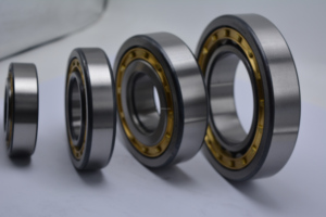 Manufacturer Cylindrical Roller Bearing NU1013 NU203 E-TVP2 NU211 ECP NU2207 E-XLTVP2 NU319 ECJ/C3 NJ2317ECML/C3 Heavy Machinery - Product Image 5
