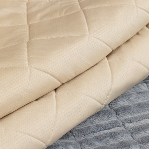 Housses de <span class=keywords><strong>canapé</strong></span> d'hiver en peluche à rayures et carreaux de couleur unie, luxe léger <span class=keywords><strong>pour</strong></span> salon, antidérapantes, avec bords roulés exquis - Product Image 4