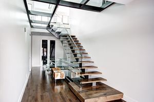 Escalier flottant droit moderne en <span class=keywords><strong>bois</strong></span> massif pour intérieur avec rampe en <span class=keywords><strong>verre</strong></span> trempé - Product Image 6