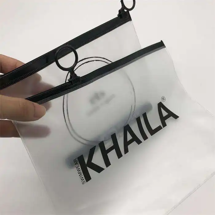 Высокое качество пластиковый мешок Пользовательский логотип прозрачный матовый ПВХ сумки на молнии