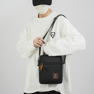 Sac bandoulière homme en toile imperméable avec logo personnalisé, nouvelle mode, fermeture éclair antivol durable - Product Image 6