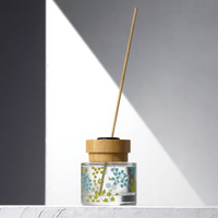 Bouteilles diffuseurs d'aromathérapie en verre transparent à imprimé floral personnalisé, de 50 ml à 300 ml, couleurs et logos personnalisés disponibles