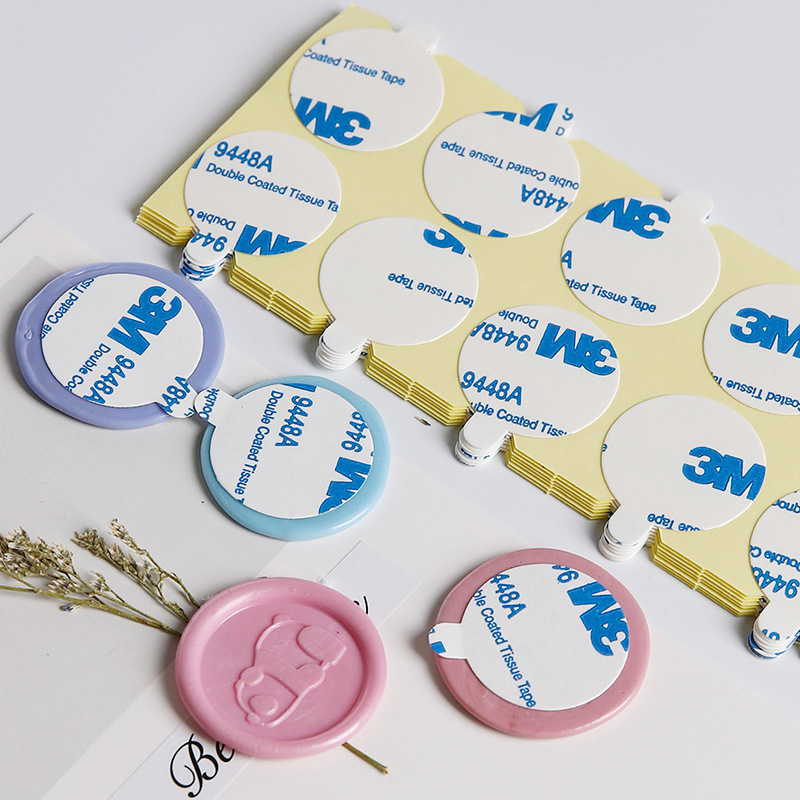 3 adesivi con sigillo di cera m