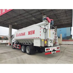 Camión de Entrega de Alimentos a Granel Sinotruk Howo 8x4 Diésel Nuevo Manual de 30 Toneladas con 3 Compartimentos - Product Image 5