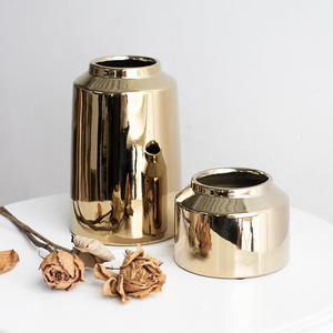 Vente en gros de vases à fleurs de mariage les plus récents centre de table décoration de table vase en céramique dorée de luxe pour la décoration - Product Image 1