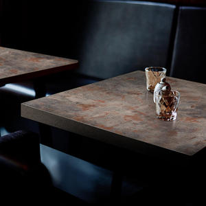 Tavolo Quadrato Compatto in Laminato per <span class=keywords><strong>Caffè</strong></span>, Piano HPL Effetto Ardesia, Base Rotonda Nera per Bistrot <span class=keywords><strong>e</strong></span> Caffetterie - Product Image 2