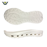Chaussures pour hommes à semelle souple DK Suela Manufacturer, semelles EVA, design ajouré élégant, semelles de course antidérapantes pour hommes augmentant la taille