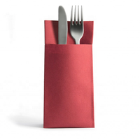 Serviettes vertes de haute qualité en papier jetables couverts serviettes de poche Airlaid dîner serviette pour hôtel