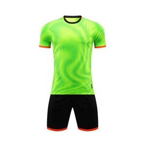Maillot de football personnalisé 25-26, ensemble de maillots de football à manches courtes pour hommes, survêtement athlétique 100 % coton, imprimé par transfert thermique, séchage rapide - Product Image 1
