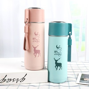 Bottiglia di vetro cervo bottiglia di vetro portatile carino resistente al calore acqua fredda potabile con coperchio a vite regalo commerciale - Product Image 3