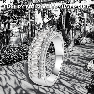 Anillo de Eternidad Minimalista Apilable para Mujer, con Moissanita Redonda Brillante Chapada en Plata y Engaste de Bisel, Joyería de Lujo - Product Image 2