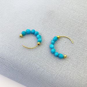 Vente en gros de clous d'oreilles en argent sterling Matériau de graine de turquoise unique Style géométrique classique - Product Image 1