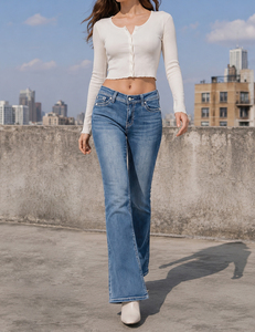 Stock USA in Liquidazione: Jeans a Zampa d'Elefante da Donna a Basso Prezzo con Ricamo sulla Tasca Posteriore, Jeans Elasticizzati Bootcut per Uso Quotidiano - Product Image 4