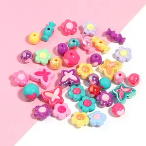 Beliebte Candy Cute bunte Blume Charm Acryl Zubehör Perlen für Schmuck Herstellung Großhandel kreative Perle Kleidungs stück Zubehör