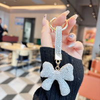 Porte-clés créatif en argile avec strass Porte-clés avec pendentif en cristal BlingBling pour sac d'école de voiture de luxe Accessoires de bricolage Bijoux