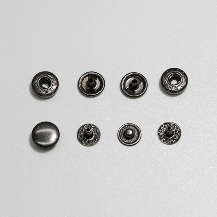Yüksek kaliteli çıtçıt basma düğmeleri 4 1 düz düz Snap düğmesi