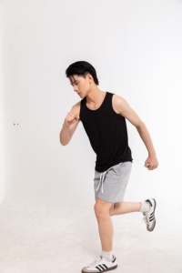 Wholesale <b>Men's</b> <b>Compression</b> Polyester Above Knee Sport Short Black White Grey Custom OEM ODM Made in Vietnam Competitive Price - Product Image 3