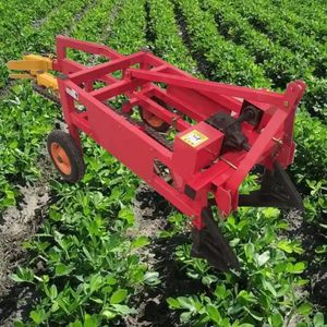 Mini cacahuete montado en tractor/máquina de cosecha de maní herramienta agraria eficiente - Product Image 5