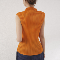 Top Estivo da Donna con Collo Alto e Pieghe, Elegante Gilet Senza Maniche Plissettato, Top Aderente ad Alta Elasticità, Vendita all'Ingrosso