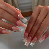 En gros Faux ongles à presser en acrylique faits main, couvrance totale, forme cercueil moyenne, rose ombré, style French, avec nœud 3D en forme d'aile
