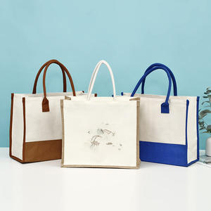 Sac fourre-tout en <span class=keywords><strong>jute</strong></span> personnalisé avec poignée en bambou, taille moyenne, <span class=keywords><strong>pour</strong></span> usage quotidien et option cadeau, en <span class=keywords><strong>toile</strong></span> <span class=keywords><strong>de</strong></span> <span class=keywords><strong>jute</strong></span> - Product Image 3