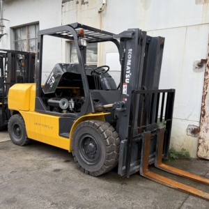 รถยกดีเซล Komatsu FD50 มือสองขายดี 5 ตัน อะไหล่แท้ครบชุด รวมถึงเครื่องยนต์จากญี่ปุ่น สภาพดี ปี 2013-2023 - Product Image 3