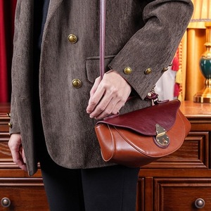 Bolso de Hombro sin Tirantes para Mujer al por Mayor, Cierre de Cremallera, Diseño de Barco a Rayas, Portátil, Moderno, Hecho a Mano en PU de Fábrica - Product Image 2