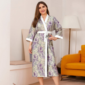 Nouvelle Robe de Nuit Longue Grande Taille en Soie Glacée à Imprimé Floral 2026 pour Femme – Kimono Élégant et Peignoir Confortable - Product Image 4