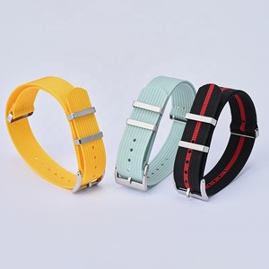 Bán Buôn Cổ Phiếu Tại Chỗ <span class=keywords><strong>G</strong></span>ân Nylon Dây Đeo Đồng Hồ 18Mm 20Mm 22Mm Trái Phiếu Thể Thao Một Mảnh Dây Đeo Cổ Tay Vải Ban Nhạc Đồng Hồ - Product Image 2