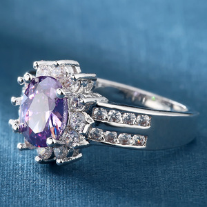Expédition 24H en stock – Nouveauté : Bagues ou alliances en laiton plaqué argent avec zircon violet exquis pour femme, style chrétien - Product Image 3