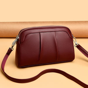 Sac messager en PU de haute qualité. Avec un design à motifs géométriques. La doublure est en polyester.3996 - Product Image 6