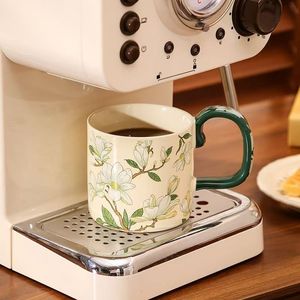 New Style Hot Selling Customized Ceramic Mug with Nordic Design Food Safe & Reusable for Business Gifts - Product Image 2