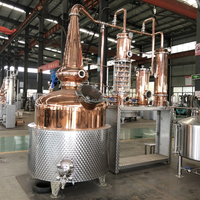 Équipement de distillation et de fermentation d'alcool en cuivre rouge 1000L |   Alambic traditionnel en cuivre pour whisky et brandy