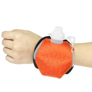 Hot Selling Mini Running Water Bottle Handheld Customizable Logo Running Water Bottle Hand Free Running Belt Bottle, Orange