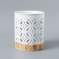 Brûleur d'huiles essentielles en céramique blanche de luxe, motif floral ajouré, support de bougie chauffe-plat, diffuseur de cire aromatique pour la décoration intérieure