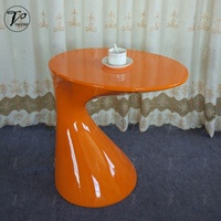 Mesa de Centro Moderna en Forma de C con Tapa de Fibra de Vidrio, Diseño Transicional para Sala de Estar, Muebles para el Hogar YUWEI YUWEI-T256 Múltiples