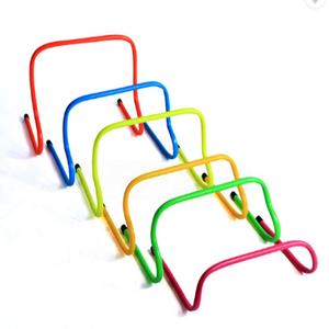 Haies d'agilité pour enfants-Barre d'obstacles d'entraînement au football Matériau en PVC Utilisation en extérieur Conception fixe Entraînement sensible au saut - Product Image 1