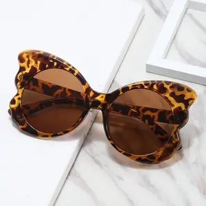 DL Glasses punk style retro oversize butterfly new arrivals fashion sunglasses promotion new trendy women sun glasses 2022