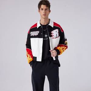 Jaqueta de Corrida com Estampa de Chamas para Homens, Estilo Streetwear Americano, Jaqueta Cargo Solta com Bordado em Cores Vermelha, Preta e Branca - Product Image 2