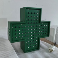 34 X34cm Fernbedienung im Freien einseitig blinkende Apotheke grünes Kreuz LED-Zeichen LED-Apotheke Kreuz Anzeige