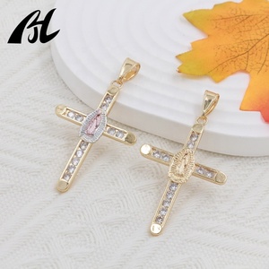 Collar de la Virgen de Guadalupe de tres colores, ¡Gran oferta! Diseños modernos en oro, colgante de crucifijo, cadena con cruz de Jesús para aleación metálica y circonita. - Product Image 1