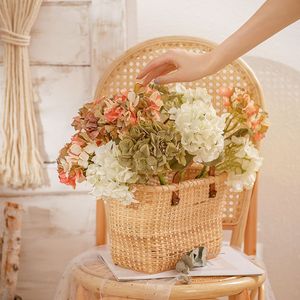 Hortensia de Seda de Tacto <span class=keywords><strong>Real</strong></span> YC1022 de 33.8 cm, Tallo Único en Crema y Rojo, para Instalaciones de Fondo Floral Directo de Fábrica, Venta al por Mayor - Product Image 4