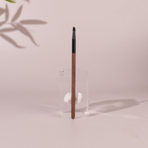 Kit de pinceaux de maquillage professionnel Yoly de 13 pièces avec poils synthétiques et manches en métal pour le visage, les yeux, le blush et le blending - Product Image 4