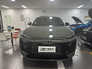 <span class=keywords><strong>Audi</strong></span> <span class=keywords><strong>Q6</strong></span> <span class=keywords><strong>2022</strong></span> 40 E-tron Edición Empresarial SUV R20 Usado, Volante a la Izquierda, Cuero Oscuro, Turbo, de Uniland Motors en China - Product Image 1